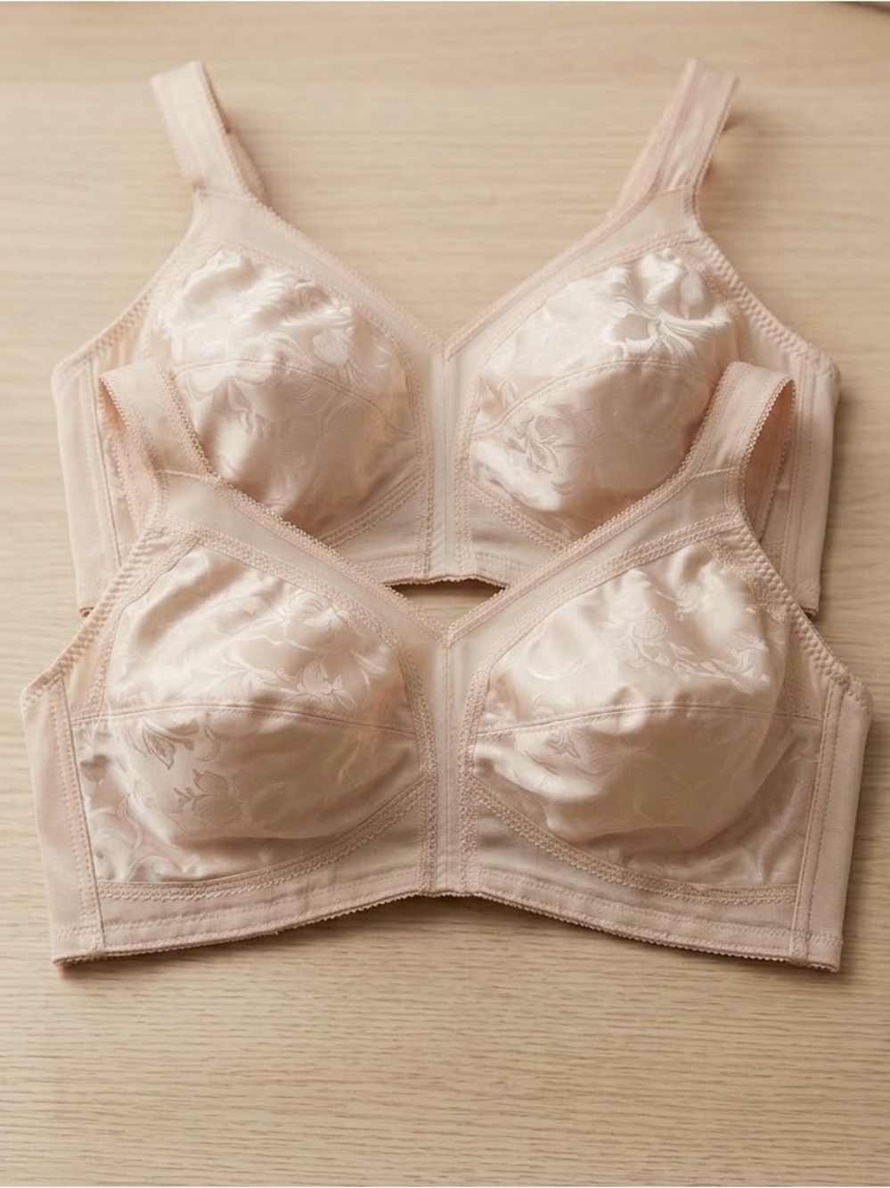 Playtex 18 Hour Ultimate Shoulder Comfort Wireless Bra 2 Pack Nude Beige 46D